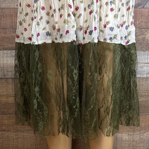 A'reve Sleeveless Midi Dress Floral Green Lace Size Medium - Picture 3 of 10